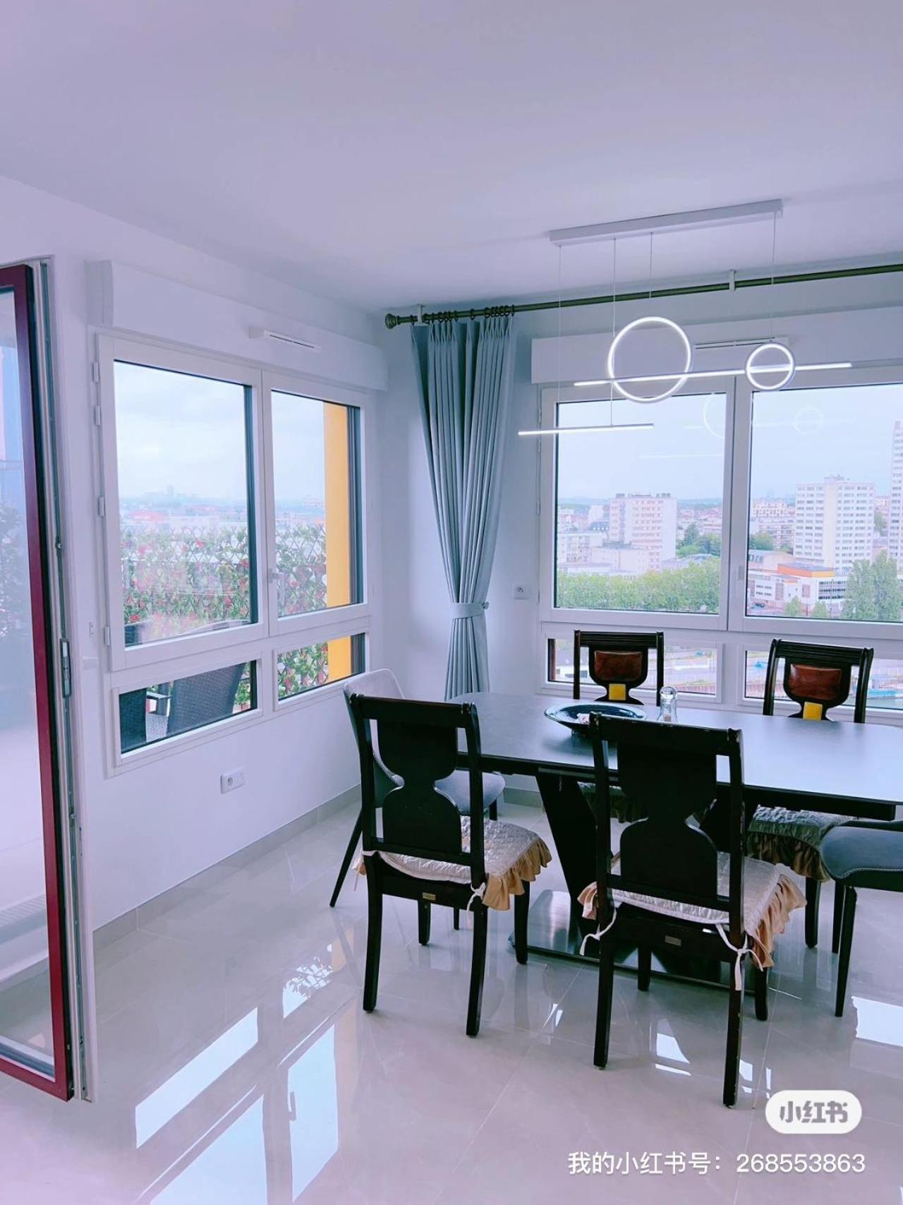 Vu Seine Duplex